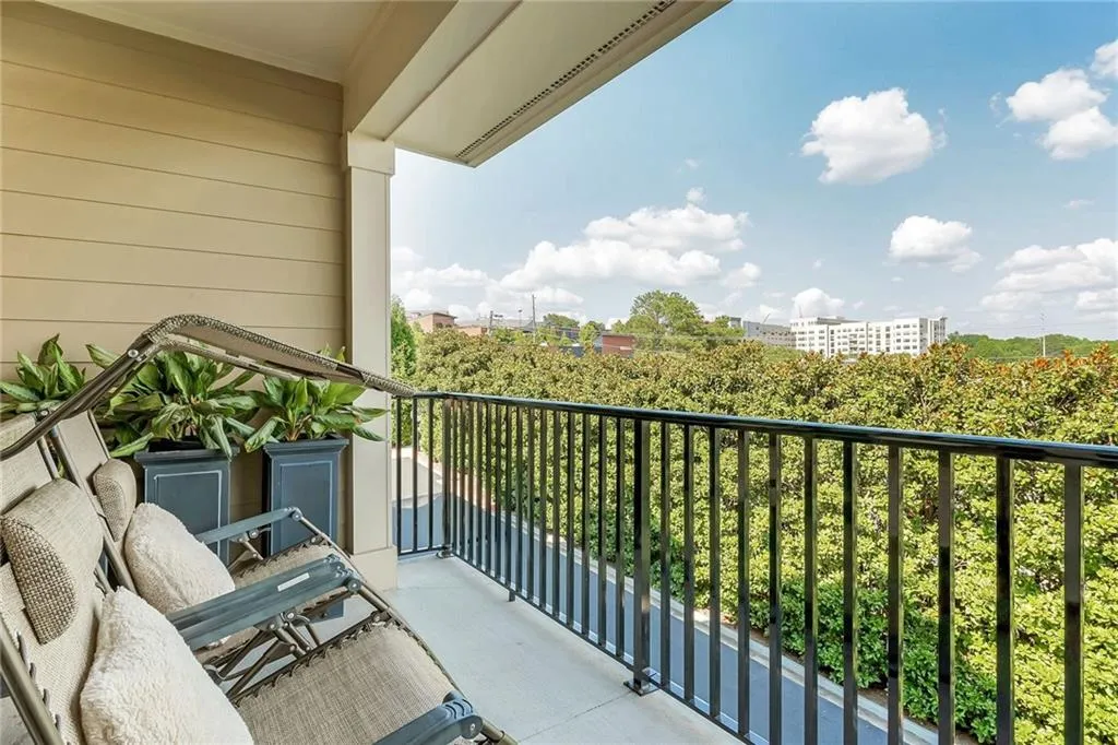 297 Le Gran Bend Ne, Atlanta, Georgia 30328, 2 Bedrooms Bedrooms, ,2 BathroomsBathrooms,Residential,Sold,297 Le Gran Bend Ne,6041337