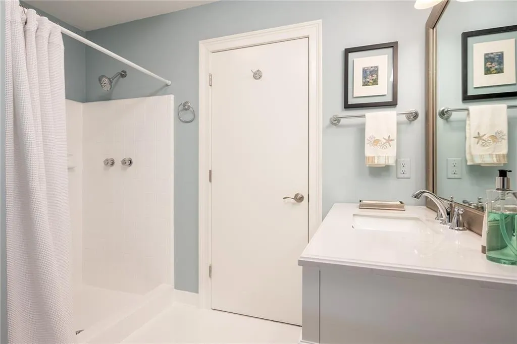 5040 Northside Drive, Atlanta, Georgia 30327, 7 Bedrooms Bedrooms, ,7 BathroomsBathrooms,Residential,Sold,5040 Northside Drive,6835146