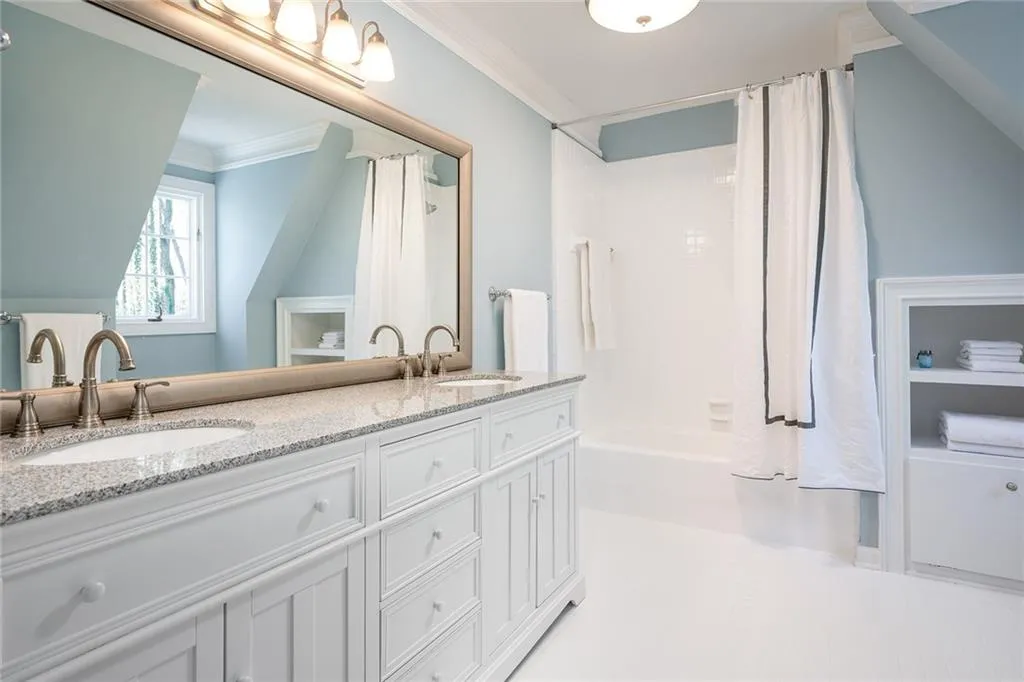 5040 Northside Drive, Atlanta, Georgia 30327, 7 Bedrooms Bedrooms, ,7 BathroomsBathrooms,Residential,Sold,5040 Northside Drive,6835146