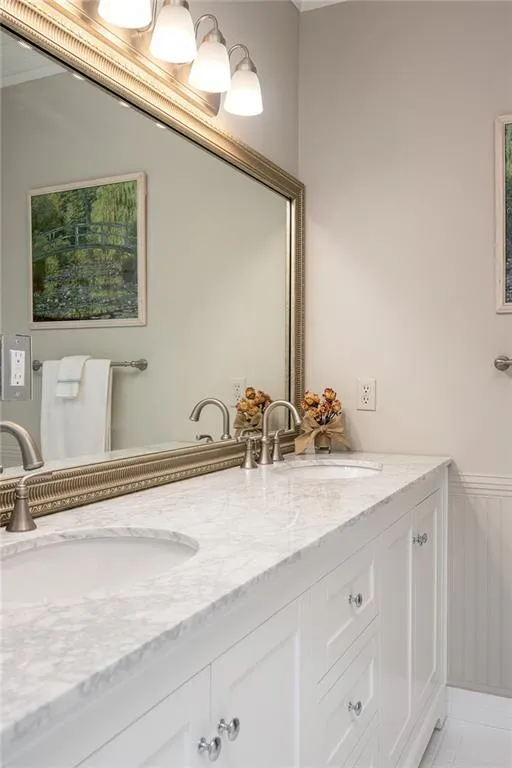 5040 Northside Drive, Atlanta, Georgia 30327, 7 Bedrooms Bedrooms, ,7 BathroomsBathrooms,Residential,Sold,5040 Northside Drive,6835146