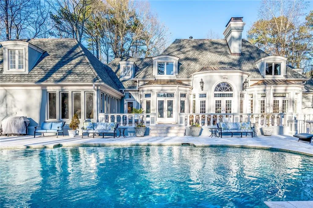 5040 Northside Drive, Atlanta, Georgia 30327, 7 Bedrooms Bedrooms, ,7 BathroomsBathrooms,Residential,Sold,5040 Northside Drive,6835146