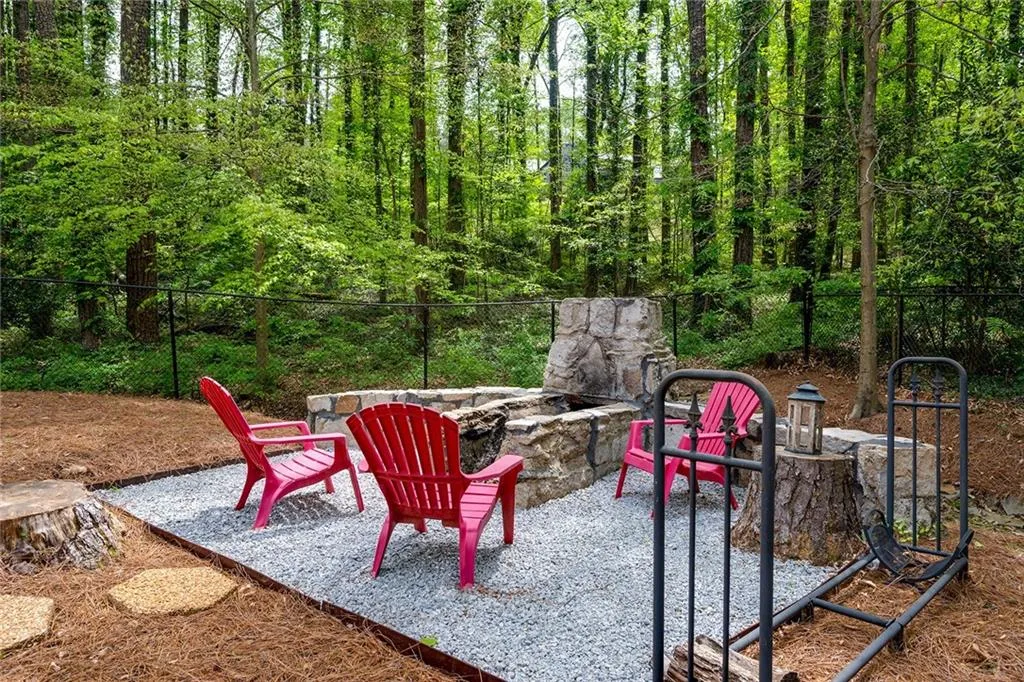 5040 Northside Drive, Atlanta, Georgia 30327, 7 Bedrooms Bedrooms, ,7 BathroomsBathrooms,Residential,Sold,5040 Northside Drive,6835146