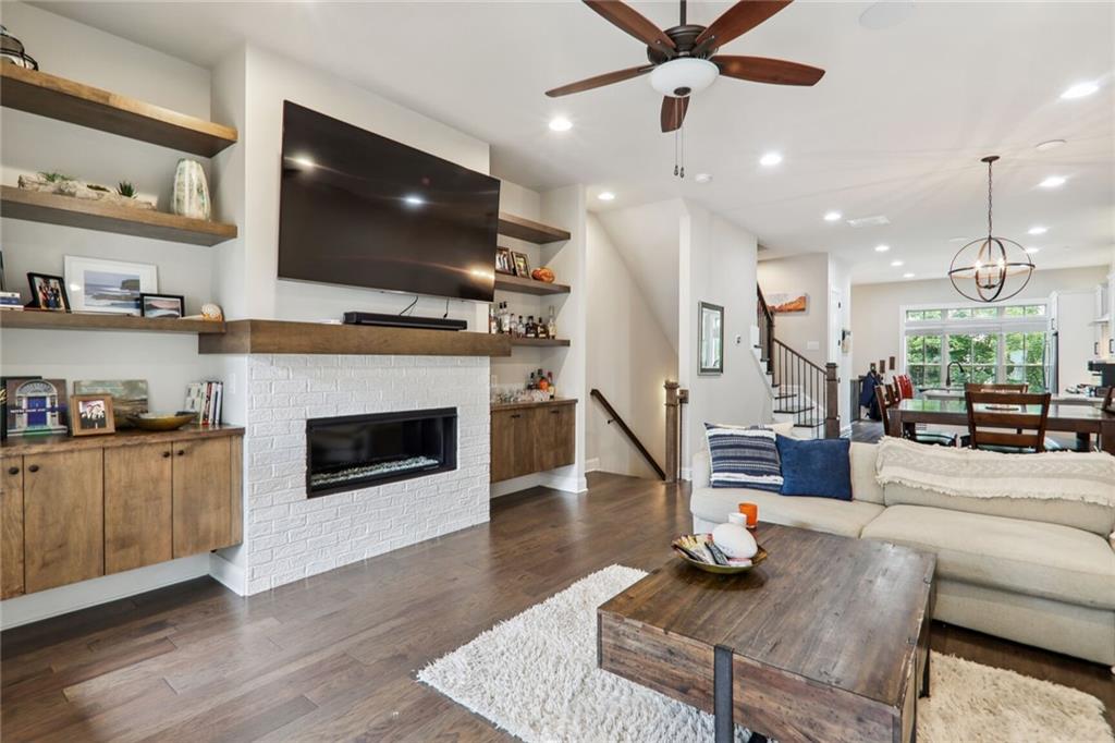 4314 Parkside Place, Atlanta, Georgia 30342, 3 Bedrooms Bedrooms, ,3 BathroomsBathrooms,Residential,Sold,4314 Parkside Place,7300964