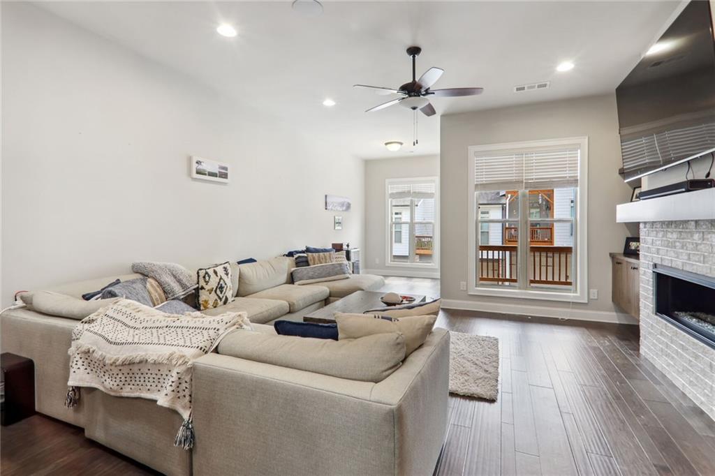 4314 Parkside Place, Atlanta, Georgia 30342, 3 Bedrooms Bedrooms, ,3 BathroomsBathrooms,Residential,Sold,4314 Parkside Place,7300964