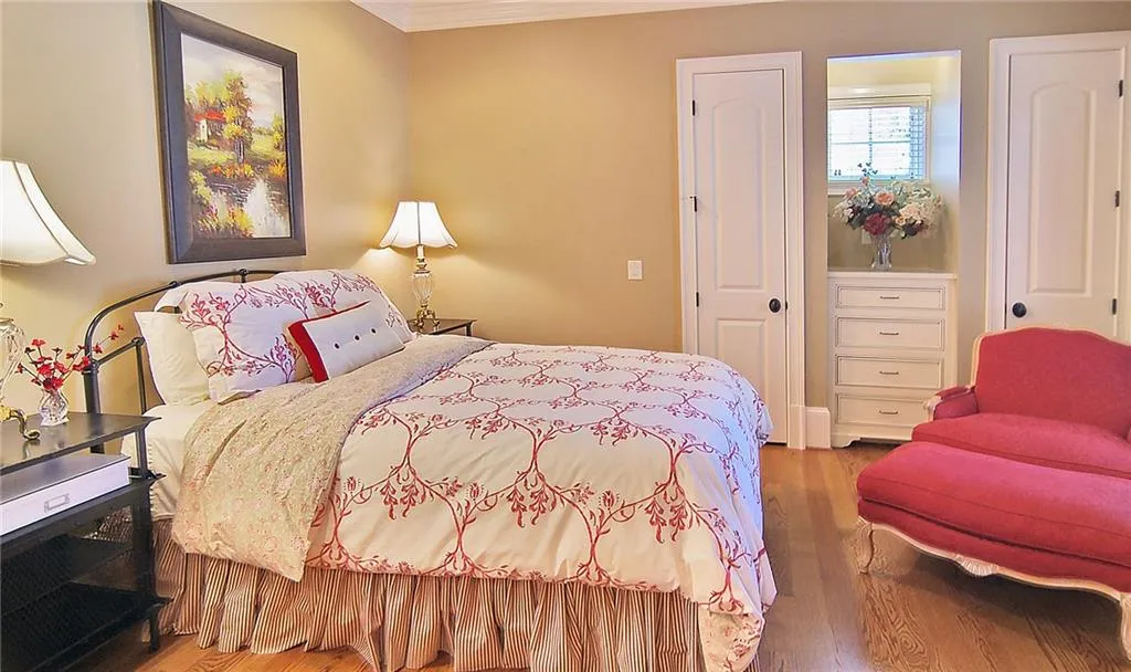 6239 Hunting Creek Road, Sandy Springs, Georgia 30328, 7 Bedrooms Bedrooms, ,5 BathroomsBathrooms,Residential,Sold,6239 Hunting Creek Road,5644650