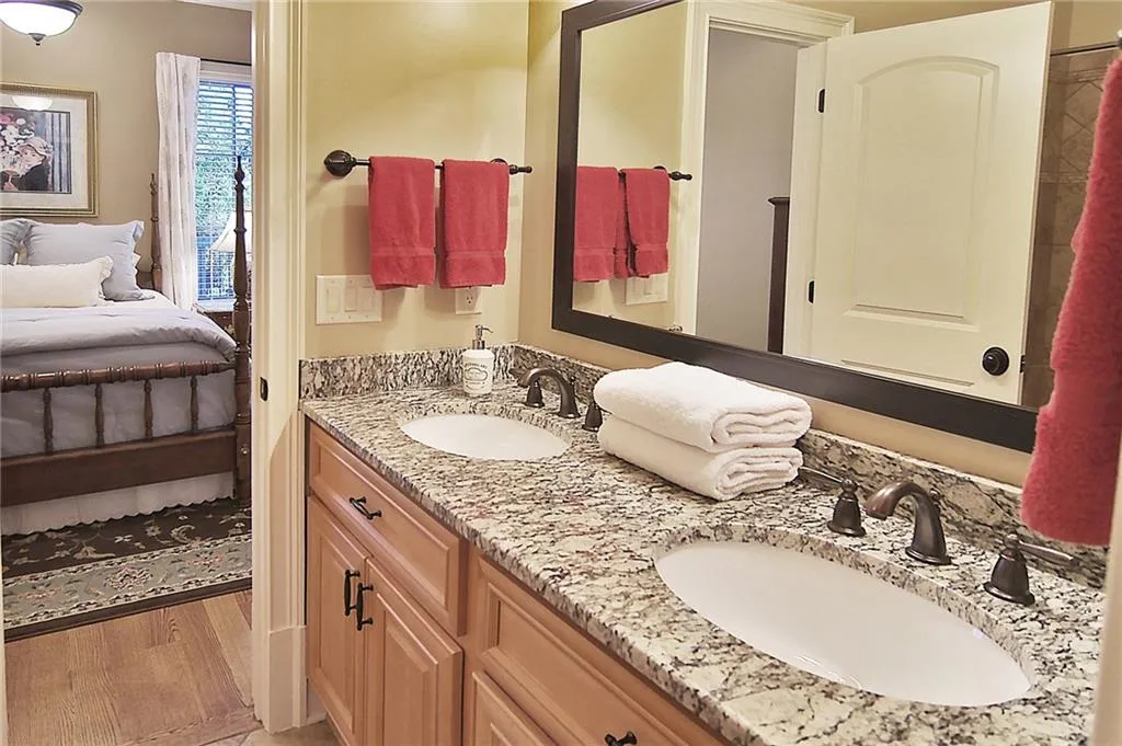 6239 Hunting Creek Road, Sandy Springs, Georgia 30328, 7 Bedrooms Bedrooms, ,5 BathroomsBathrooms,Residential,Sold,6239 Hunting Creek Road,5644650