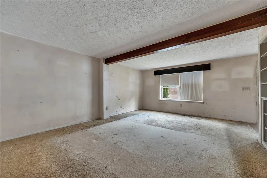 8846 Applegate Lane, Atlanta, Georgia 30350, 3 Bedrooms Bedrooms, ,2 BathroomsBathrooms,Residential,For Sale,8846 Applegate Lane,7741843