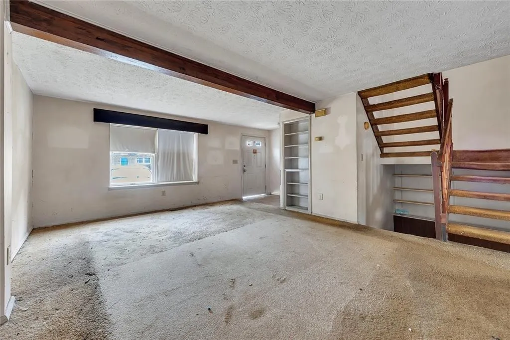 8846 Applegate Lane, Atlanta, Georgia 30350, 3 Bedrooms Bedrooms, ,2 BathroomsBathrooms,Residential,For Sale,8846 Applegate Lane,7741843