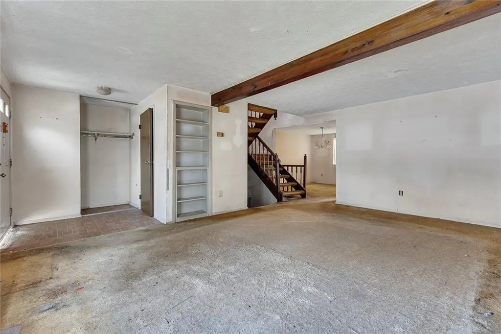 8846 Applegate Lane, Atlanta, Georgia 30350, 3 Bedrooms Bedrooms, ,2 BathroomsBathrooms,Residential,For Sale,8846 Applegate Lane,7741843