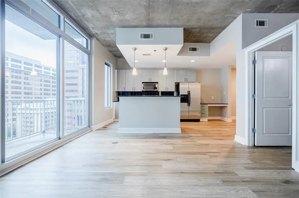 44 Peachtree Place Ne Unit 1228, Atlanta, Georgia 30309, 1 Bedroom Bedrooms, ,1 BathroomBathrooms,Residential,For Sale,44 Peachtree Place Ne Unit 1228,7632022