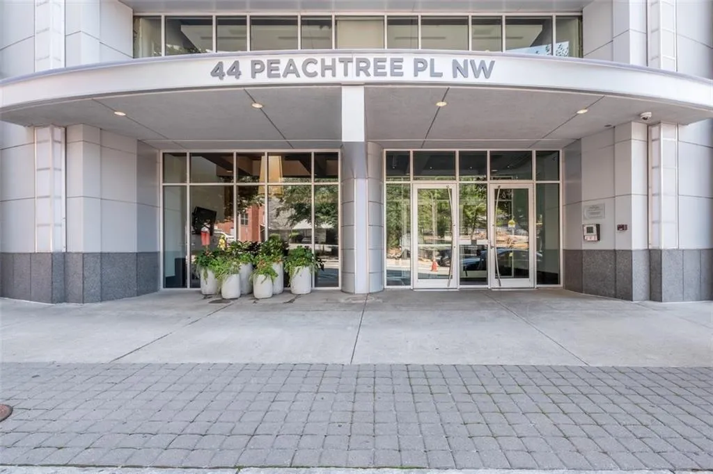 44 Peachtree Place Ne Unit 1228, Atlanta, Georgia 30309, 1 Bedroom Bedrooms, ,1 BathroomBathrooms,Residential,For Sale,44 Peachtree Place Ne Unit 1228,7632022