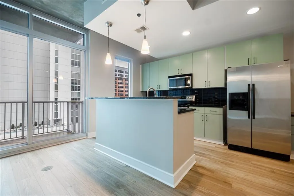 44 Peachtree Place Ne Unit 1228, Atlanta, Georgia 30309, 1 Bedroom Bedrooms, ,1 BathroomBathrooms,Residential,For Sale,44 Peachtree Place Ne Unit 1228,7632022