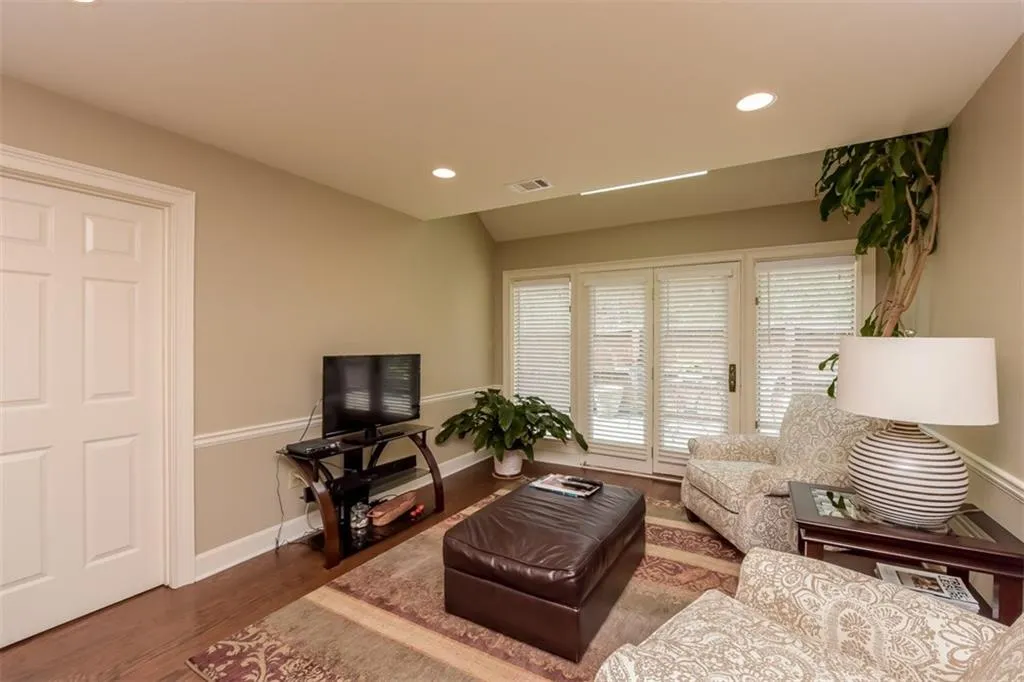 4 Westfair Court, Atlanta, Georgia 30328, 3 Bedrooms Bedrooms, ,2 BathroomsBathrooms,Residential,Sold,4 Westfair Court,5671475