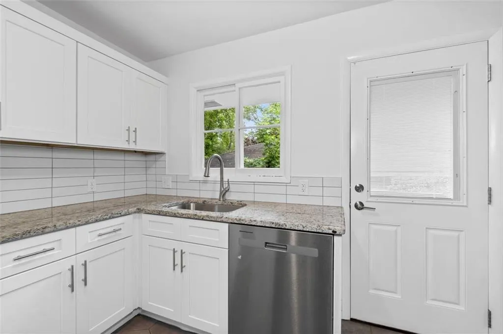 1142 Palafox Drive Ne, Atlanta, Georgia 30324, 4 Bedrooms Bedrooms, ,2 BathroomsBathrooms,Residential,Sold,1142 Palafox Drive Ne,7573677