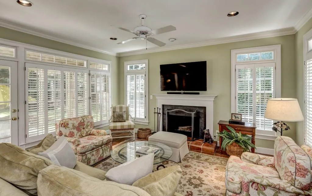 2823 Dover Road, Atlanta, Georgia 30327, 4 Bedrooms Bedrooms, ,4 BathroomsBathrooms,Residential,Sold,2823 Dover Road,5949864