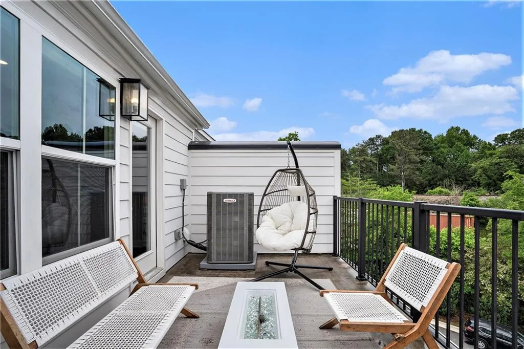 2505 Astaire Court Nw Unit 37, Atlanta, Georgia 30318, 3 Bedrooms Bedrooms, ,3 BathroomsBathrooms,Residential,For Sale,2505 Astaire Court Nw Unit 37,7573542
