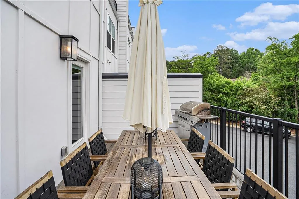 2505 Astaire Court Nw Unit 37, Atlanta, Georgia 30318, 3 Bedrooms Bedrooms, ,3 BathroomsBathrooms,Residential,For Sale,2505 Astaire Court Nw Unit 37,7573542