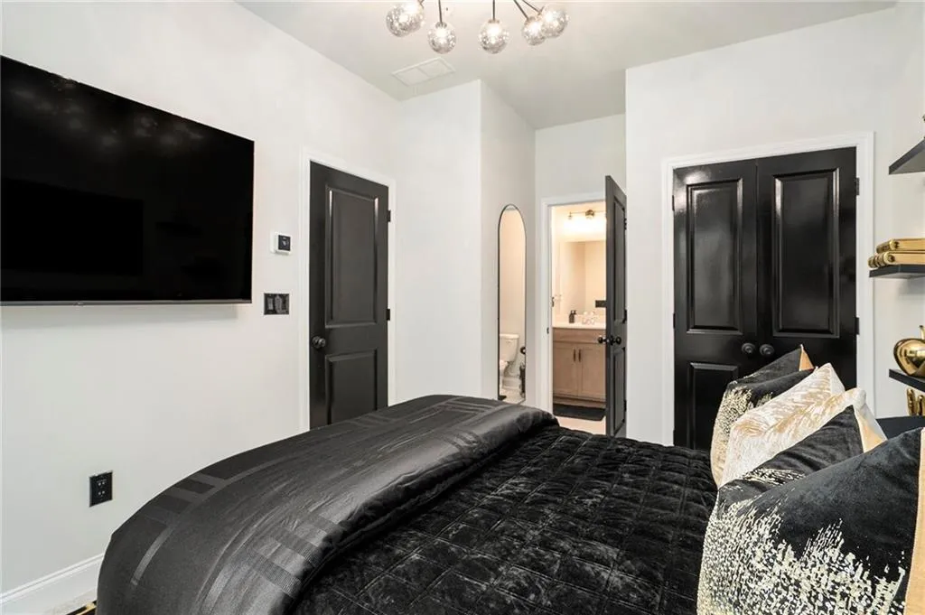2505 Astaire Court Nw Unit 37, Atlanta, Georgia 30318, 3 Bedrooms Bedrooms, ,3 BathroomsBathrooms,Residential,For Sale,2505 Astaire Court Nw Unit 37,7573542