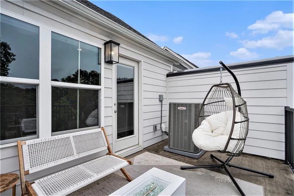 2505 Astaire Court Nw Unit 37, Atlanta, Georgia 30318, 3 Bedrooms Bedrooms, ,3 BathroomsBathrooms,Residential,For Sale,2505 Astaire Court Nw Unit 37,7573542