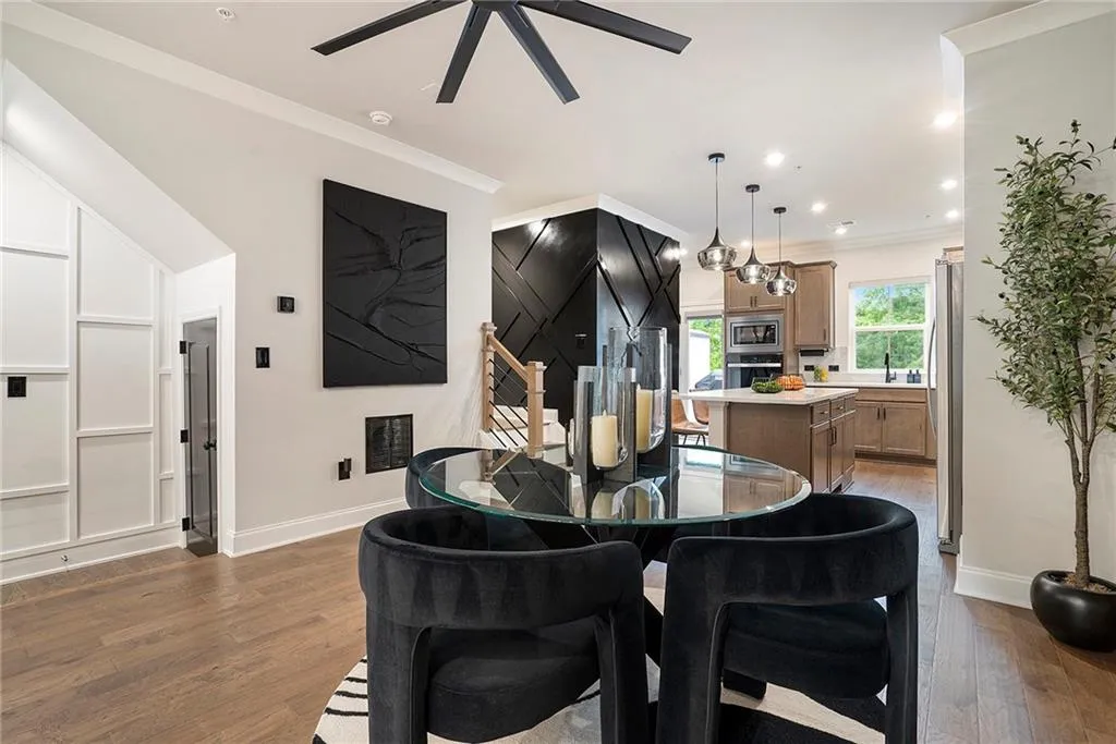 2505 Astaire Court Nw Unit 37, Atlanta, Georgia 30318, 3 Bedrooms Bedrooms, ,3 BathroomsBathrooms,Residential,For Sale,2505 Astaire Court Nw Unit 37,7573542