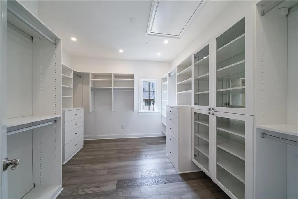 6656 Cadence Boulevard, Atlanta, Georgia 30328, 3 Bedrooms Bedrooms, ,3 BathroomsBathrooms,Residential,Sold,6656 Cadence Boulevard,6877327