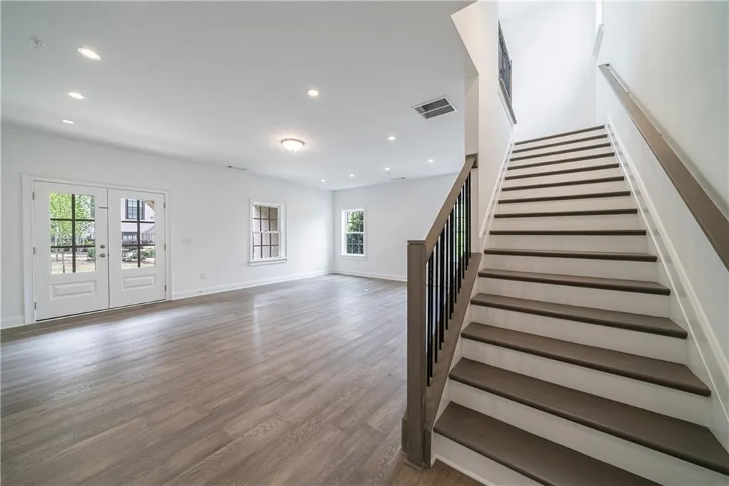 6656 Cadence Boulevard, Atlanta, Georgia 30328, 3 Bedrooms Bedrooms, ,3 BathroomsBathrooms,Residential,Sold,6656 Cadence Boulevard,6877327