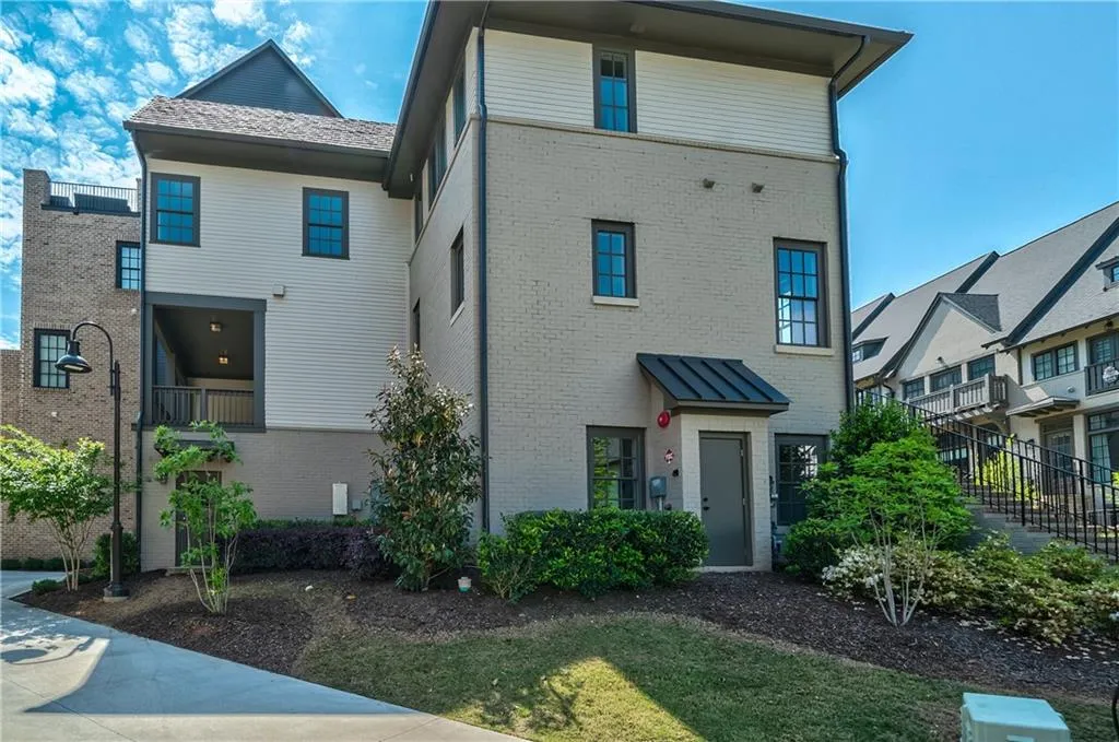 6656 Cadence Boulevard, Atlanta, Georgia 30328, 3 Bedrooms Bedrooms, ,3 BathroomsBathrooms,Residential,Sold,6656 Cadence Boulevard,6877327