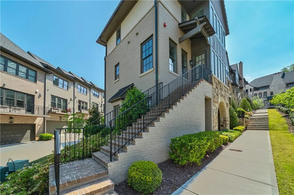 6656 Cadence Boulevard, Atlanta, Georgia 30328, 3 Bedrooms Bedrooms, ,3 BathroomsBathrooms,Residential,Sold,6656 Cadence Boulevard,6877327