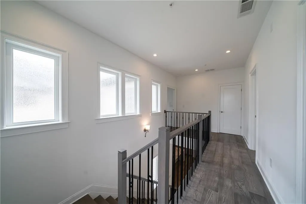 6656 Cadence Boulevard, Atlanta, Georgia 30328, 3 Bedrooms Bedrooms, ,3 BathroomsBathrooms,Residential,Sold,6656 Cadence Boulevard,6877327