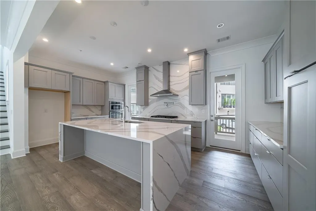 6656 Cadence Boulevard, Atlanta, Georgia 30328, 3 Bedrooms Bedrooms, ,3 BathroomsBathrooms,Residential,Sold,6656 Cadence Boulevard,6877327