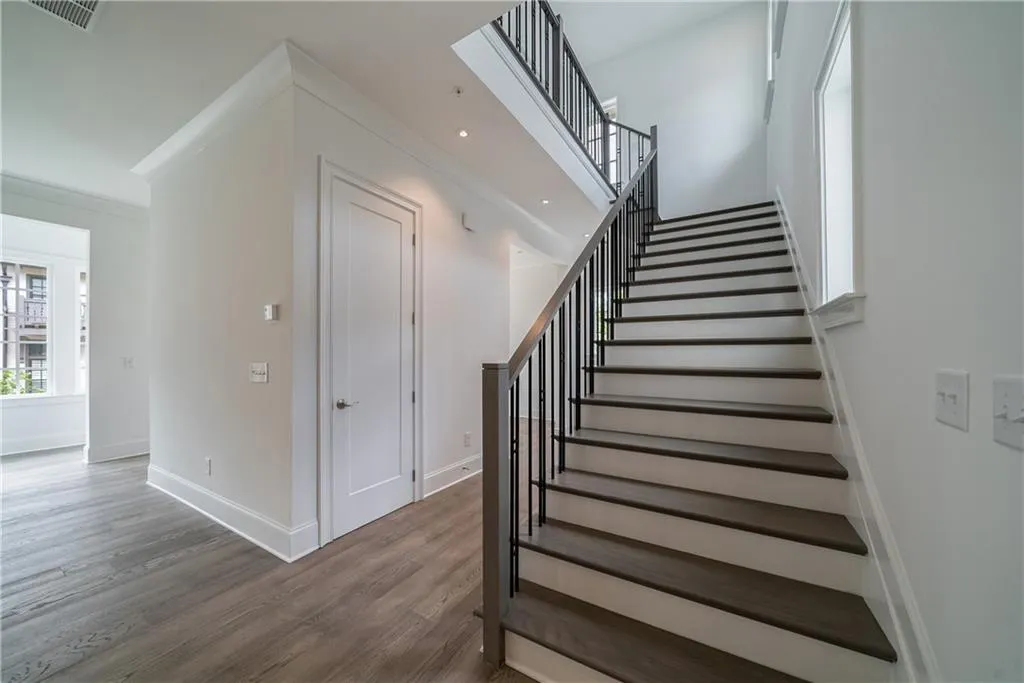 6656 Cadence Boulevard, Atlanta, Georgia 30328, 3 Bedrooms Bedrooms, ,3 BathroomsBathrooms,Residential,Sold,6656 Cadence Boulevard,6877327