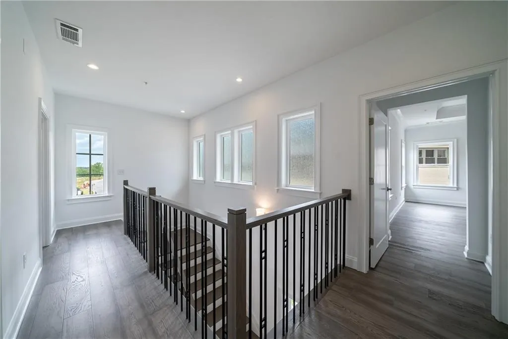 6656 Cadence Boulevard, Atlanta, Georgia 30328, 3 Bedrooms Bedrooms, ,3 BathroomsBathrooms,Residential,Sold,6656 Cadence Boulevard,6877327