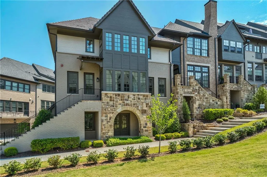 6656 Cadence Boulevard, Atlanta, Georgia 30328, 3 Bedrooms Bedrooms, ,3 BathroomsBathrooms,Residential,Sold,6656 Cadence Boulevard,6877327