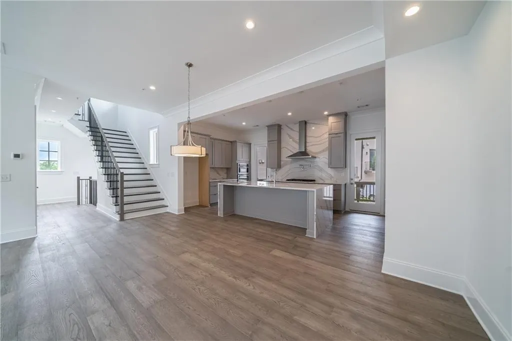 6656 Cadence Boulevard, Atlanta, Georgia 30328, 3 Bedrooms Bedrooms, ,3 BathroomsBathrooms,Residential,Sold,6656 Cadence Boulevard,6877327