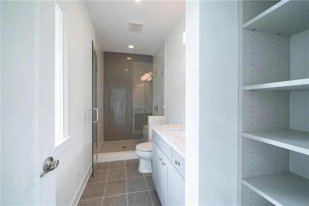 6656 Cadence Boulevard, Atlanta, Georgia 30328, 3 Bedrooms Bedrooms, ,3 BathroomsBathrooms,Residential,Sold,6656 Cadence Boulevard,6877327