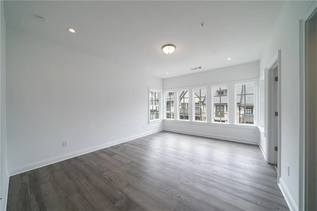 6656 Cadence Boulevard, Atlanta, Georgia 30328, 3 Bedrooms Bedrooms, ,3 BathroomsBathrooms,Residential,Sold,6656 Cadence Boulevard,6877327