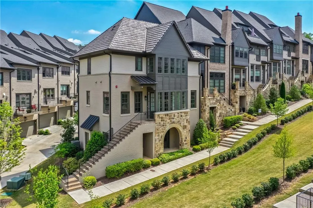 6656 Cadence Boulevard, Atlanta, Georgia 30328, 3 Bedrooms Bedrooms, ,3 BathroomsBathrooms,Residential,Sold,6656 Cadence Boulevard,6877327