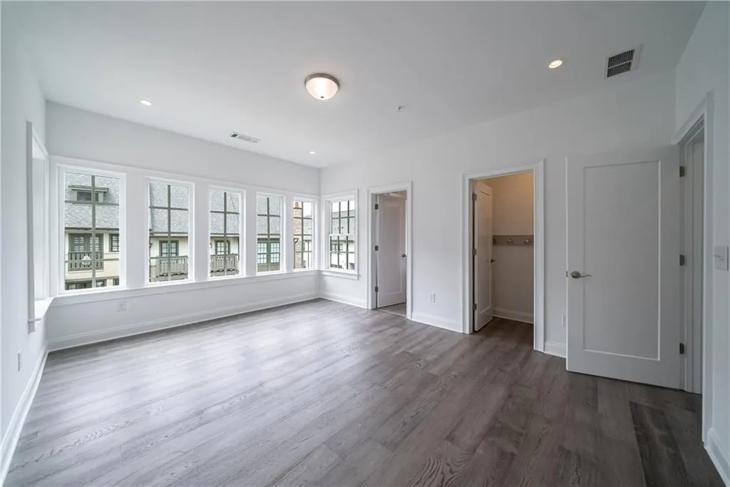 6656 Cadence Boulevard, Atlanta, Georgia 30328, 3 Bedrooms Bedrooms, ,3 BathroomsBathrooms,Residential,Sold,6656 Cadence Boulevard,6877327