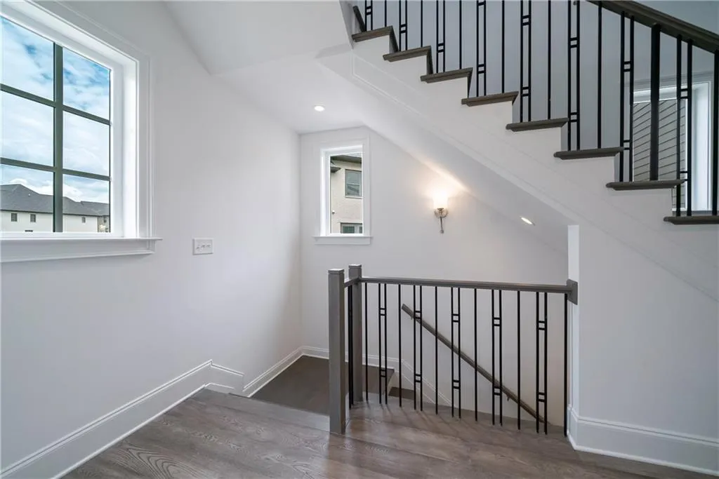 6656 Cadence Boulevard, Atlanta, Georgia 30328, 3 Bedrooms Bedrooms, ,3 BathroomsBathrooms,Residential,Sold,6656 Cadence Boulevard,6877327