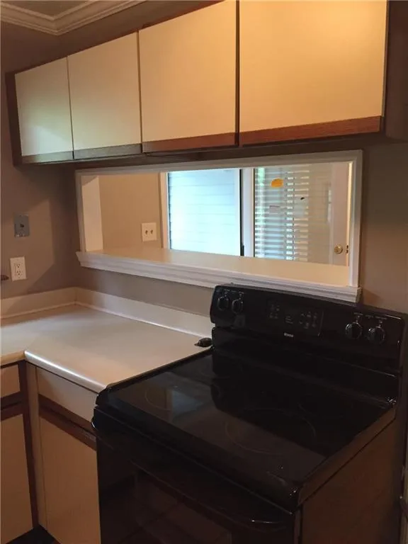 6700 Roswell Road Unit 24c, Atlanta, Georgia 30328, 2 Bedrooms Bedrooms, ,2 BathroomsBathrooms,Residential,Sold,6700 Roswell Road Unit 24c,5682073