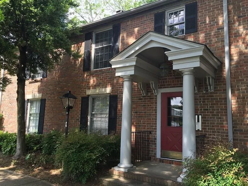 6700 Roswell Road Unit 24c, Atlanta, Georgia 30328, 2 Bedrooms Bedrooms, ,2 BathroomsBathrooms,Residential,Sold,6700 Roswell Road Unit 24c,5682073