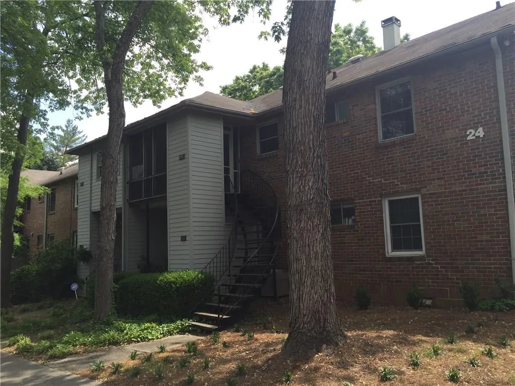 6700 Roswell Road Unit 24c, Atlanta, Georgia 30328, 2 Bedrooms Bedrooms, ,2 BathroomsBathrooms,Residential,Sold,6700 Roswell Road Unit 24c,5682073