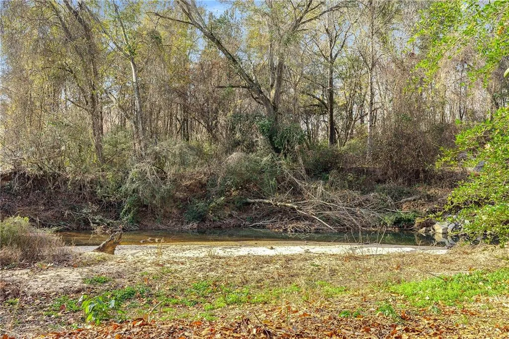 965 Landmark Drive, Atlanta, Georgia 30342, 5 Bedrooms Bedrooms, ,3 BathroomsBathrooms,Residential,For Sale,965 Landmark Drive,7688343