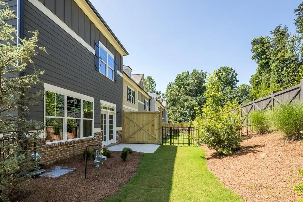 5732 Taylor Way, Sandy Springs, Georgia 30342, 3 Bedrooms Bedrooms, ,2 BathroomsBathrooms,Residential,Sold,5732 Taylor Way,6120147