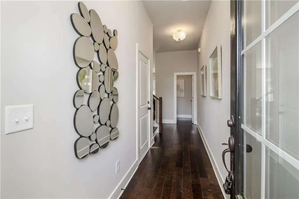 5732 Taylor Way, Sandy Springs, Georgia 30342, 3 Bedrooms Bedrooms, ,2 BathroomsBathrooms,Residential,Sold,5732 Taylor Way,6120147