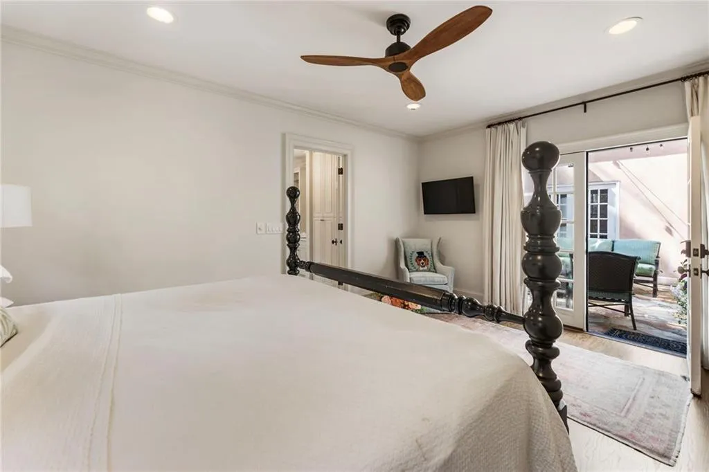 2085 Mckinley Road Nw, Atlanta, Georgia 30318, 6 Bedrooms Bedrooms, ,4 BathroomsBathrooms,Residential,For Sale,2085 Mckinley Road Nw,7624908