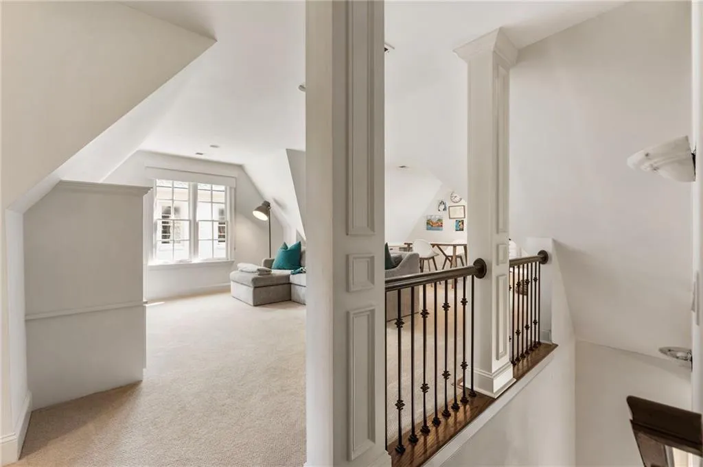 2085 Mckinley Road Nw, Atlanta, Georgia 30318, 6 Bedrooms Bedrooms, ,4 BathroomsBathrooms,Residential,For Sale,2085 Mckinley Road Nw,7624908