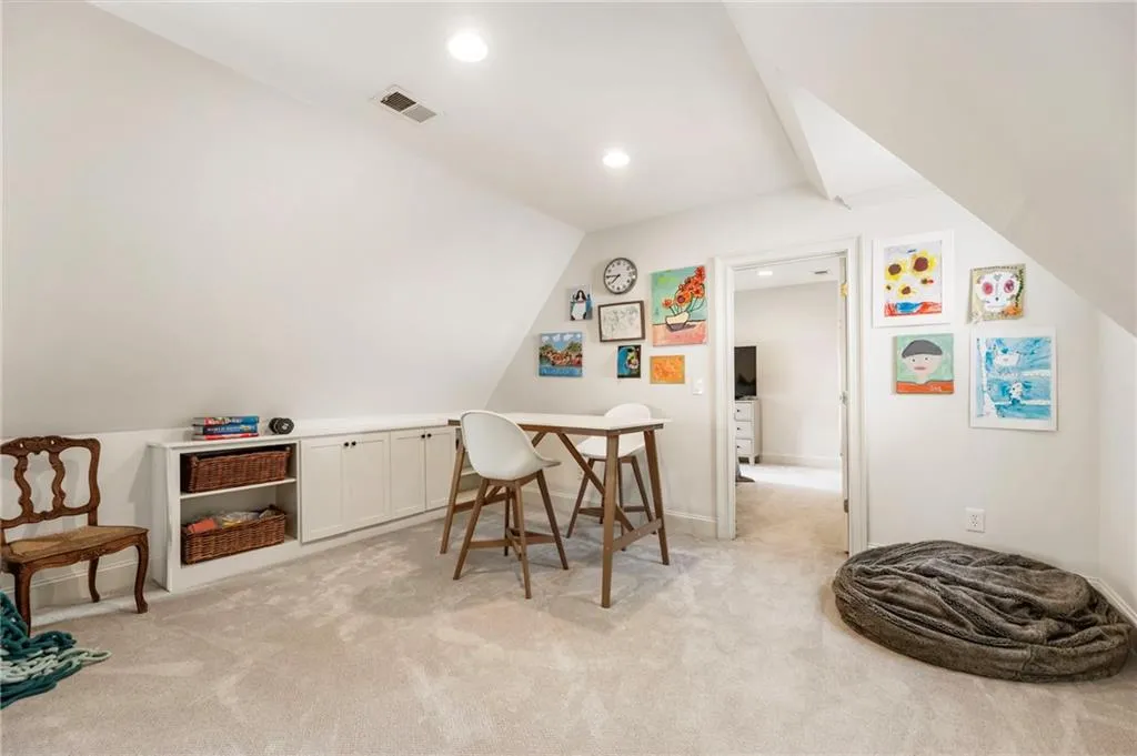 2085 Mckinley Road Nw, Atlanta, Georgia 30318, 6 Bedrooms Bedrooms, ,4 BathroomsBathrooms,Residential,For Sale,2085 Mckinley Road Nw,7624908