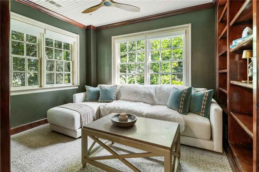2085 Mckinley Road Nw, Atlanta, Georgia 30318, 6 Bedrooms Bedrooms, ,4 BathroomsBathrooms,Residential,For Sale,2085 Mckinley Road Nw,7624908