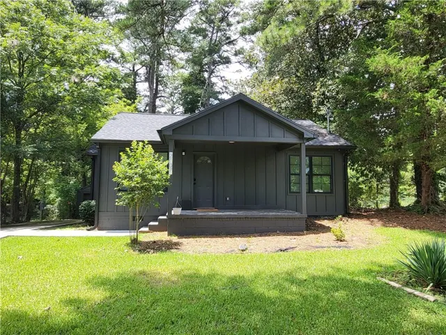 2107 Pinehurst Drive, East Point, Georgia 30344
